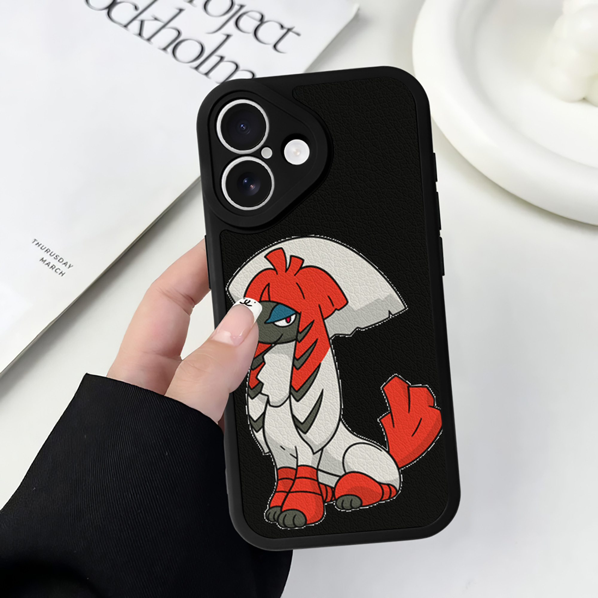 （画像用） ポケットモンスター Pokémon 【iPhone 16シリーズ対応】シリコンスマホケース（レザー調） 材質：シリコン